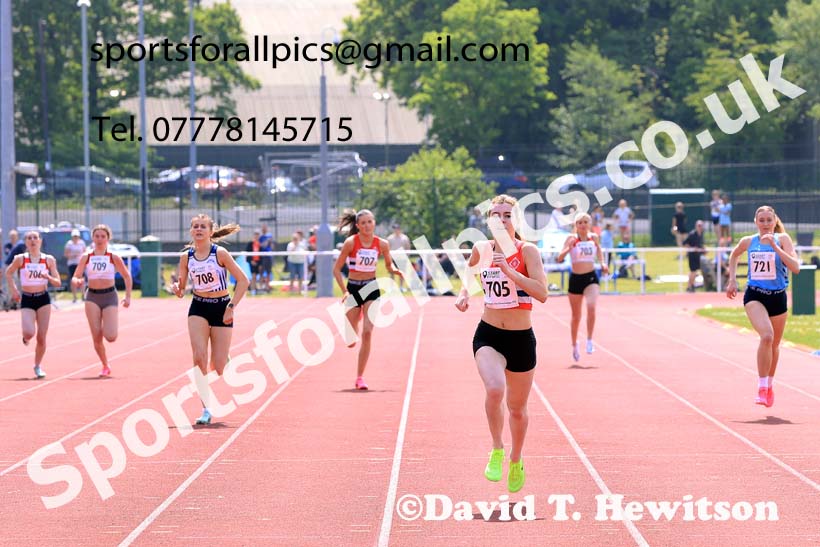 Womens Under-20s 400 metres, 2024 North Eastern Track and Field Champs., Middlesbrough.  Photo: David T. Hewitson/Sports for All Pics